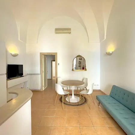 Dimora Rubini Apartment